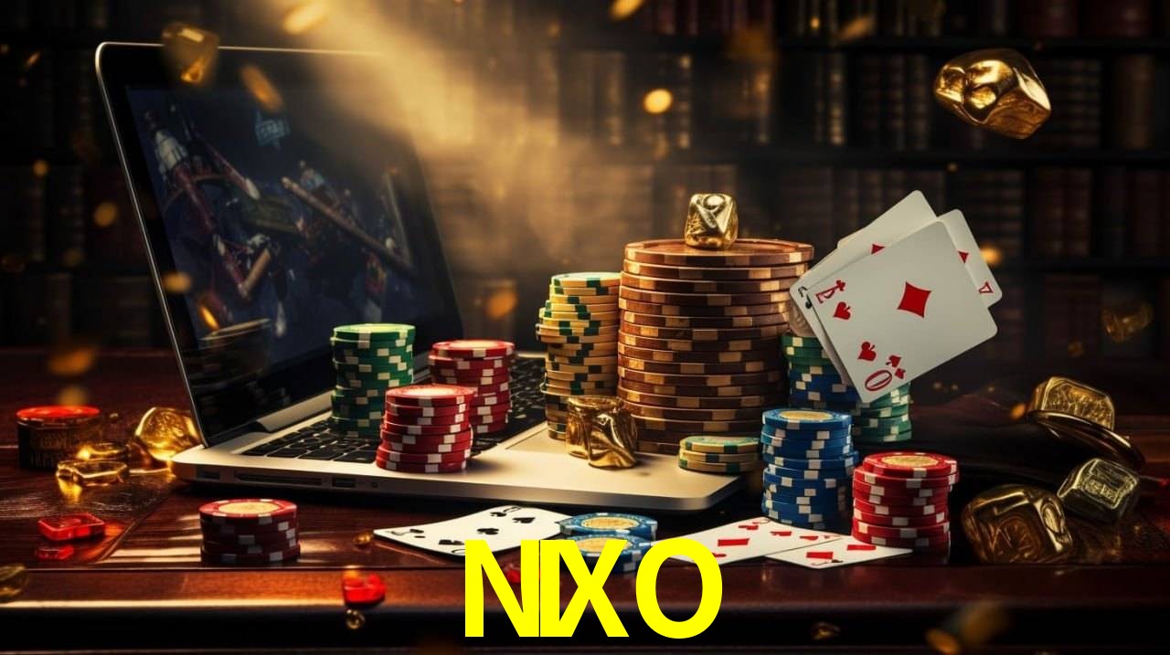 Escena dinámica inspirada en casino con iluminación NIXO, cartas, fichas e íconos de juegos digitales en un espacio moderno de juegos.